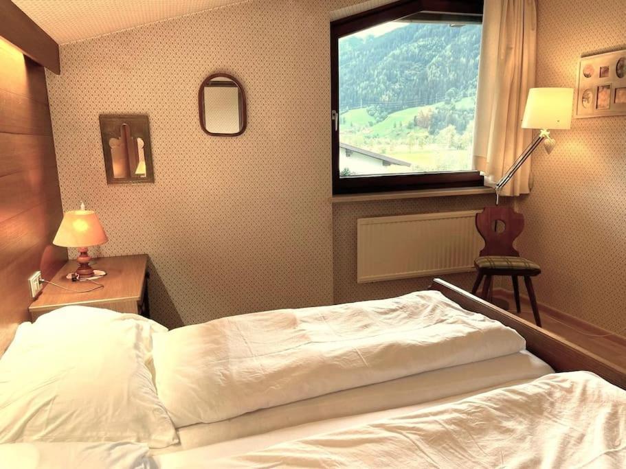 Alpenstueck Family Apartment-2 Bedrooms-80 Sqm-Free Parking Zell am See Bagian luar foto